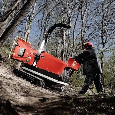 FSI, broyeur de branches sur chenilles