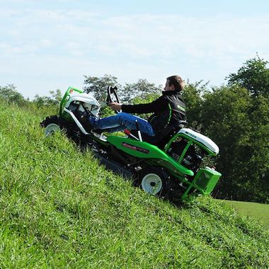 Etesia gamme de tondeuses débroussailleuses autoportées pour les professionnels